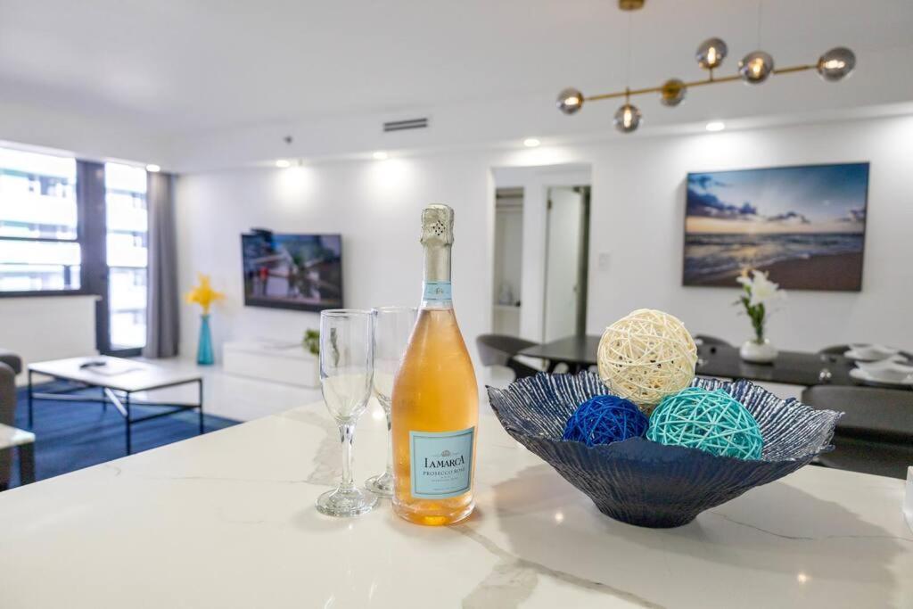 3 Bedroom Ocean-front The Alexander Miami Beach