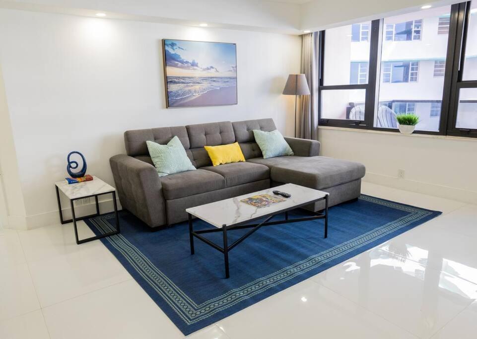 3 Bedroom Ocean-front The Alexander