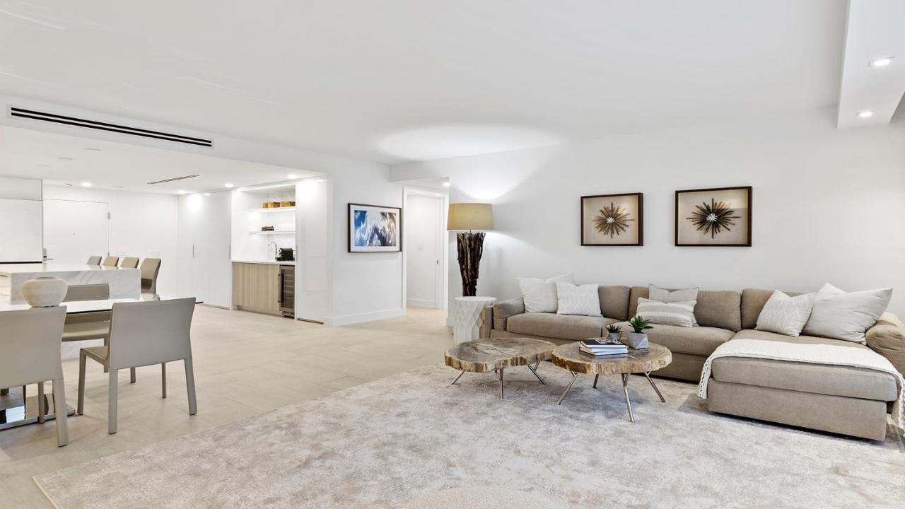 Apartment 3 Bedroom Private At Roney Palace -641