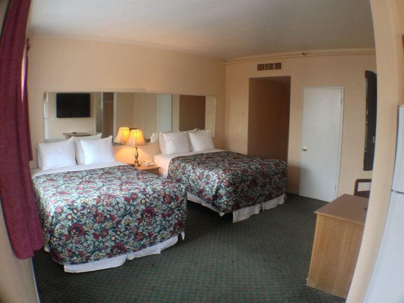 Hotel Parisian Miami Beach