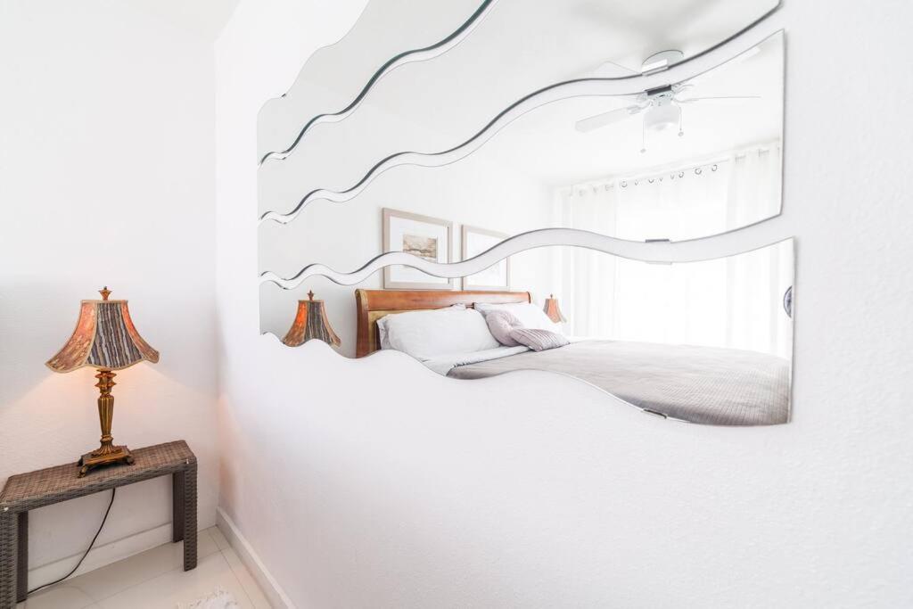 2 Bedroom On The ! Miami Beach