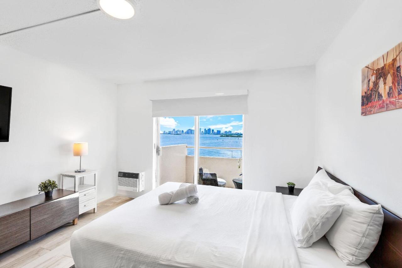 Breath-taking Views From Cozy Apartment *
