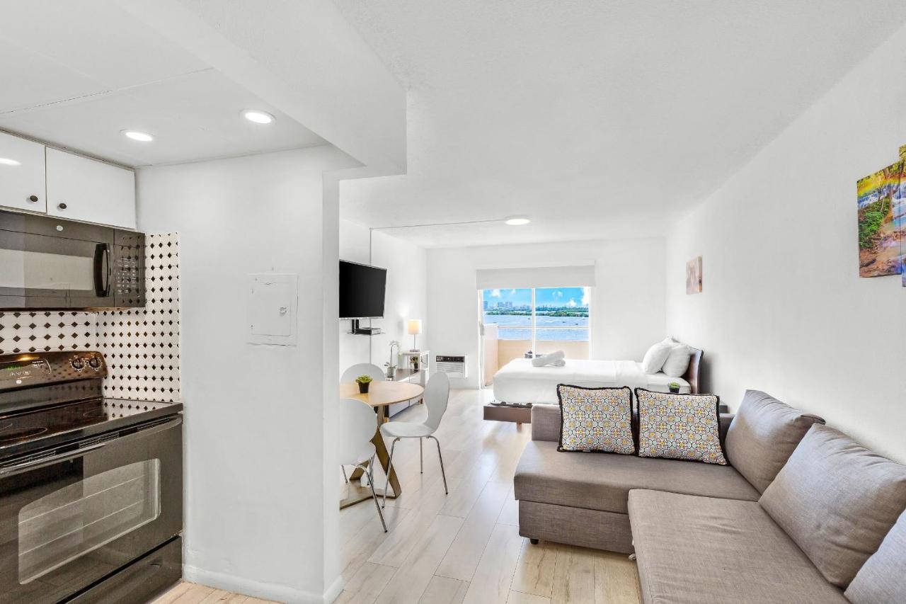 Breath-taking Views From Cozy Apartment