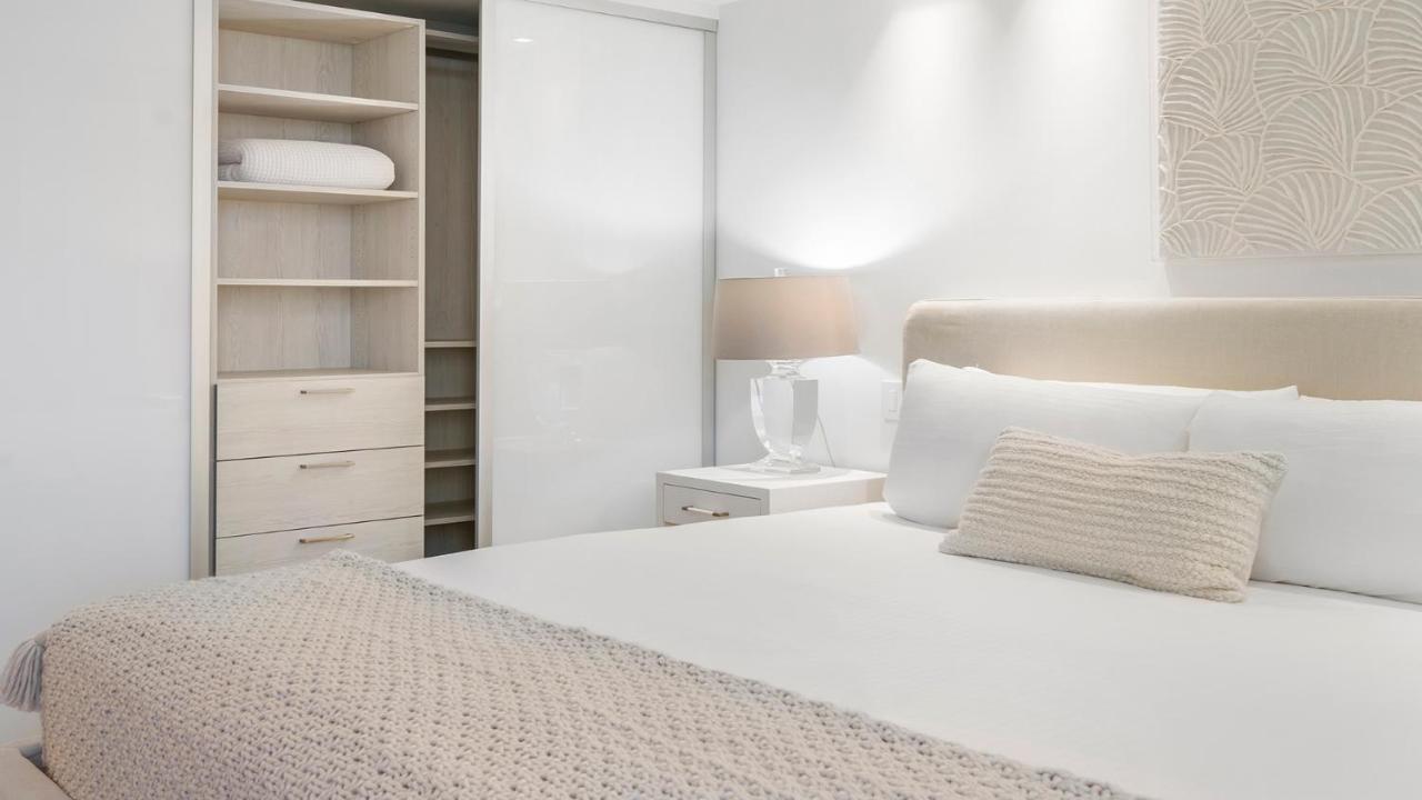 3 Bedroom Private At Roney Palace -641 *