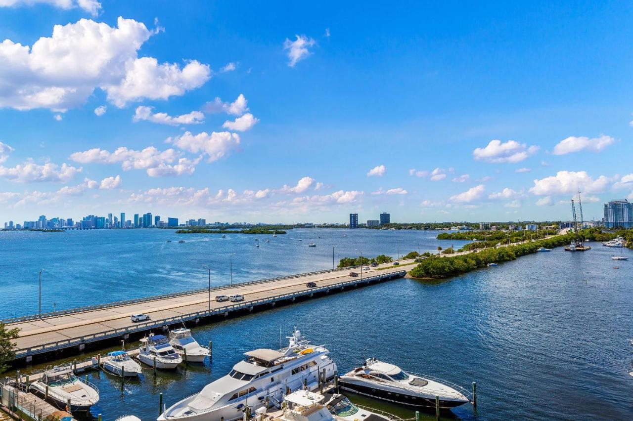 Apartment Breath-taking Views From Cozy Miami Beach