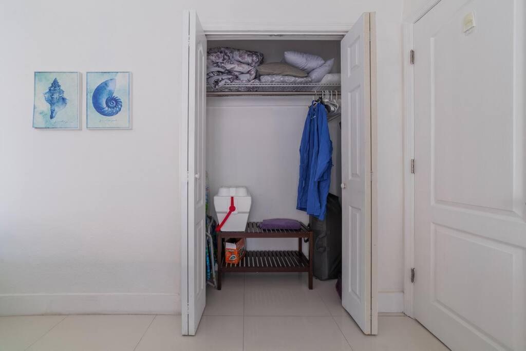 Ocean & Only 1 Minute Walk! Apartment *