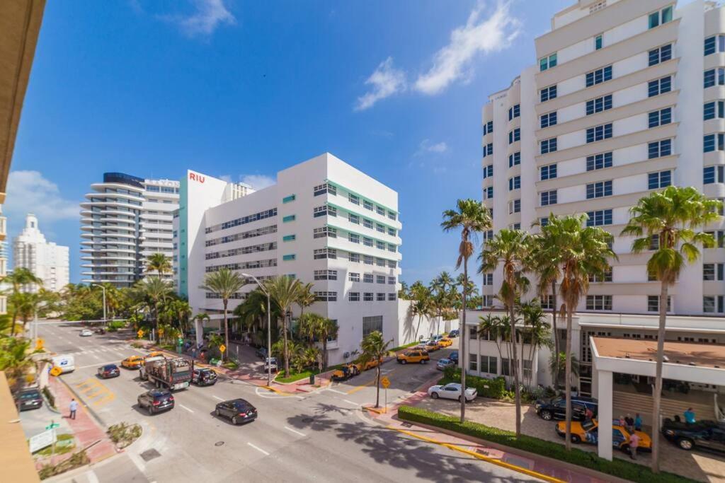 Ocean & Only 1 Minute Walk! * Miami Beach