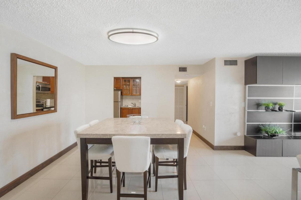 Marbella Towers High Floor Wonderful Apartment Miami Beach