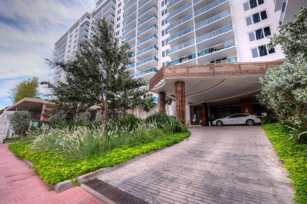 Apartment Incredible Ocean Views! Terrace, 1800 Sq.ft., *