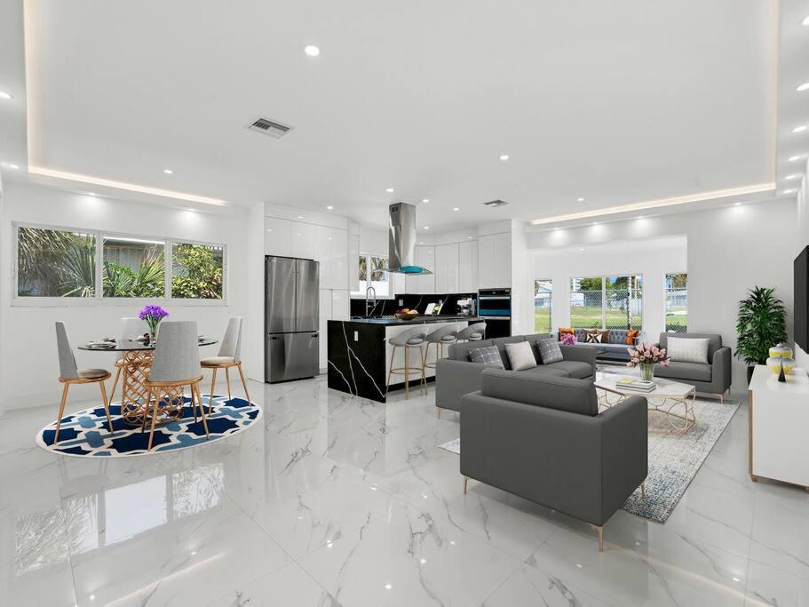 Monaco Villa Miami Beach