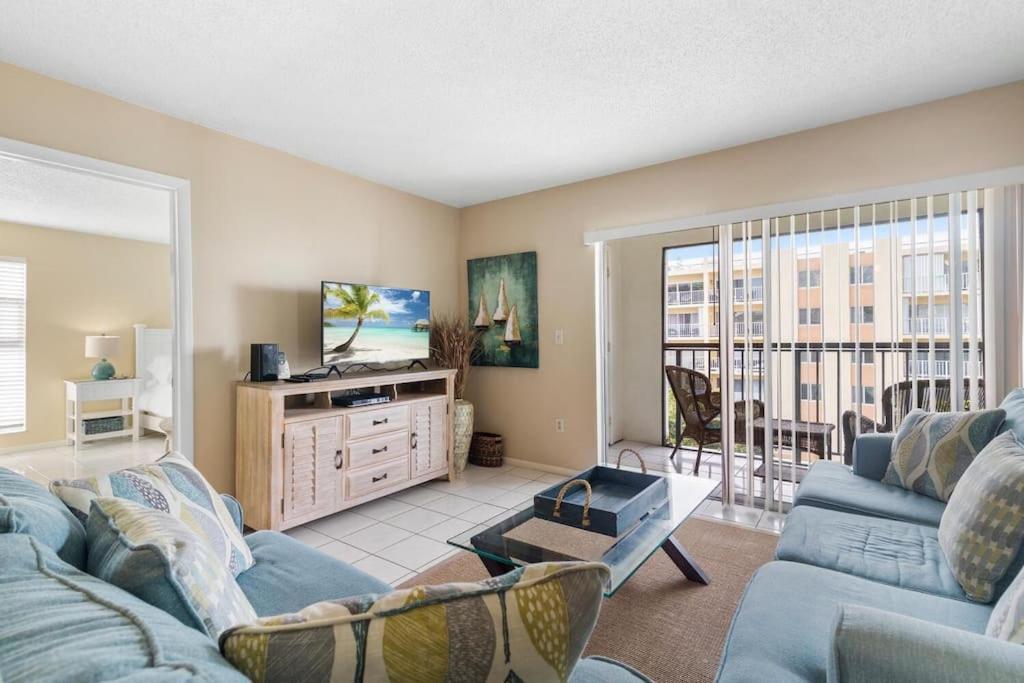 Apartment Spacious 1 Bed, 5min Walk To The Beach!