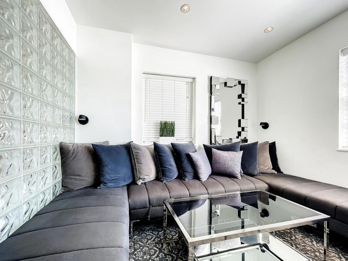 4 Rm On Sobesuites By Americanvacationliving Holiday home *