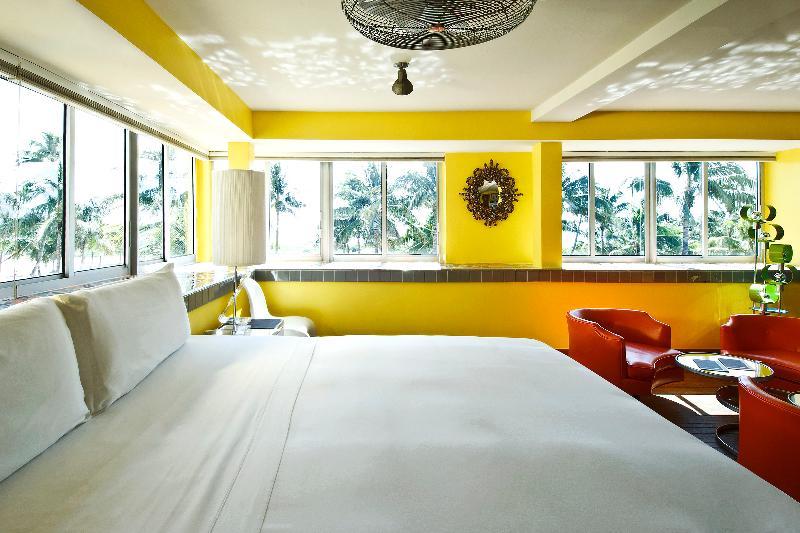 Pelican 4*