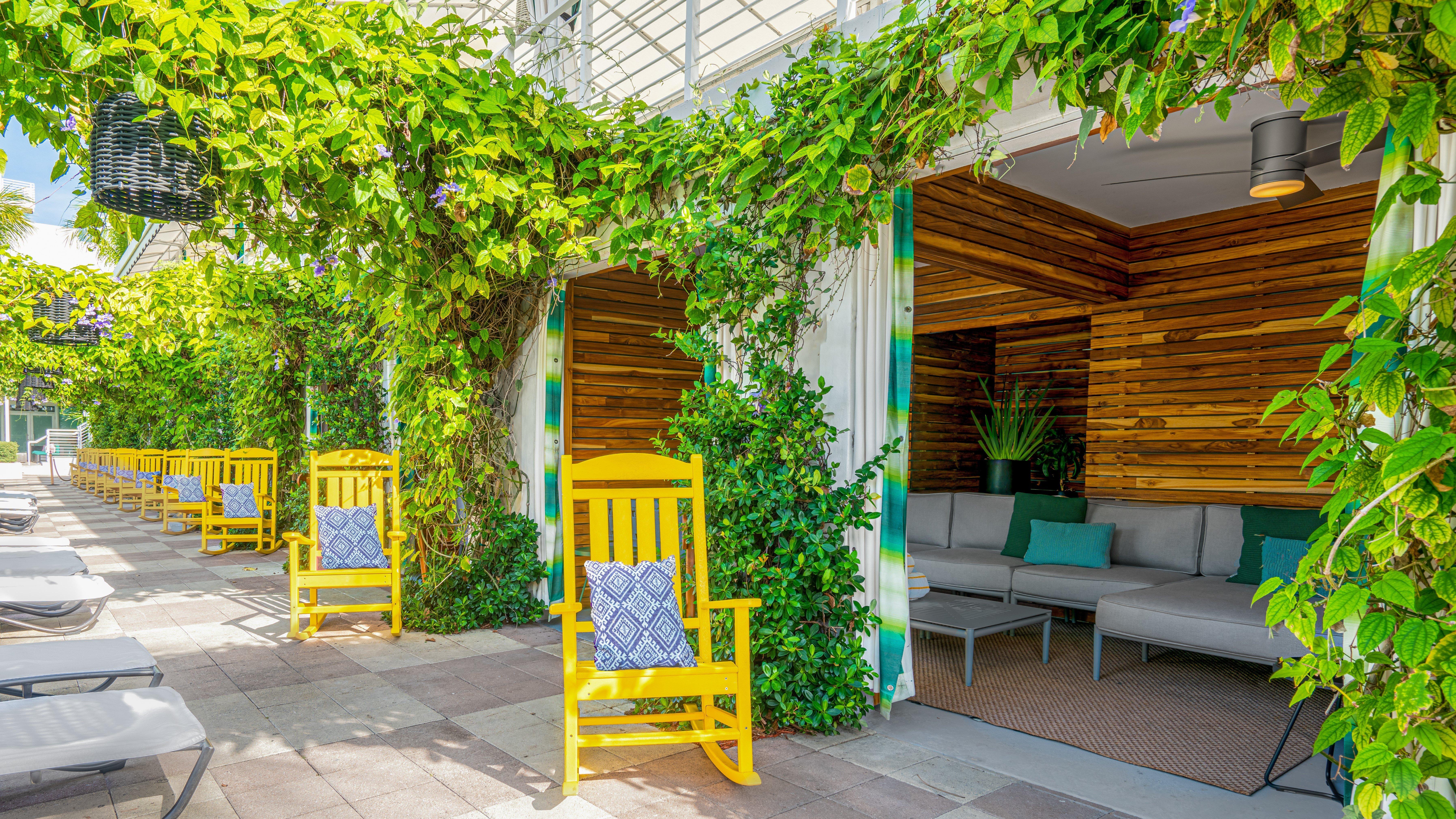 Kimpton Surfcomber By Ihg