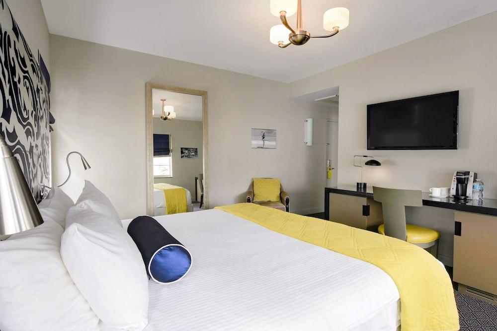 Breakwater South 4*