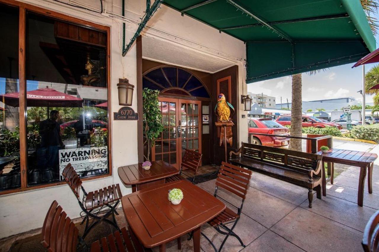 Hotel Norman's And Dining 3*