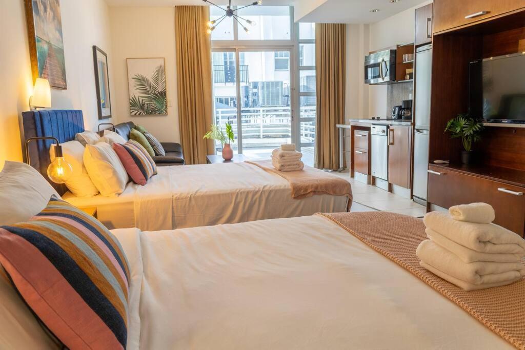 Apartment King Bed Rooftop Ocean Dr C304 Miami Beach