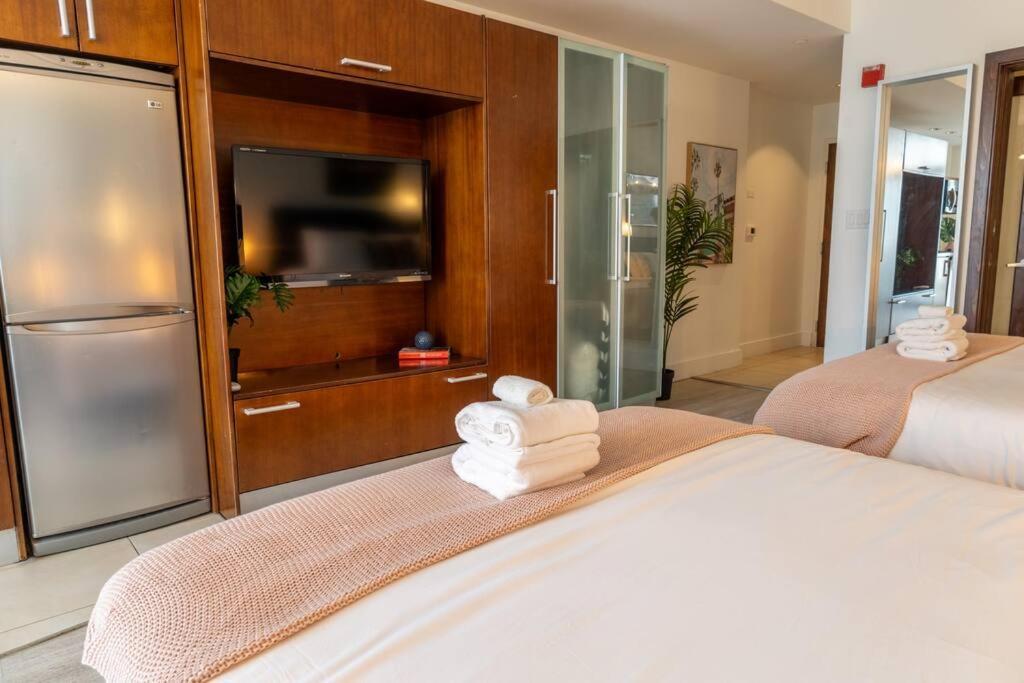 Apartment King Bed Rooftop Ocean Dr C304 Miami Beach