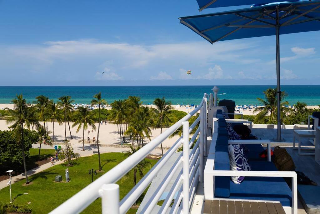 Apartment King Bed Rooftop Ocean Dr C304