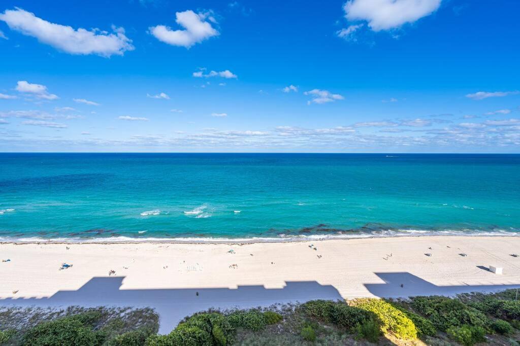 Oceanfront Luxury Penthouse 2 Bedrooms With Direct Ocean View