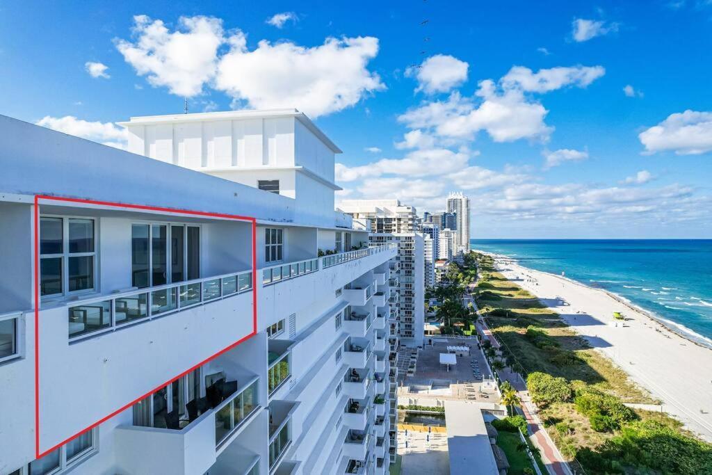Oceanfront Luxury Penthouse 2 Bedrooms With Direct Ocean View Apartment