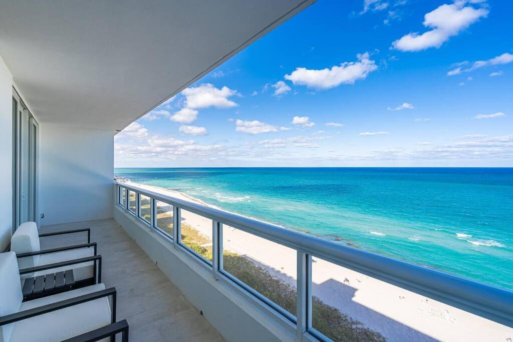 Oceanfront Luxury Penthouse 2 Bedrooms With Direct Ocean View Apartment