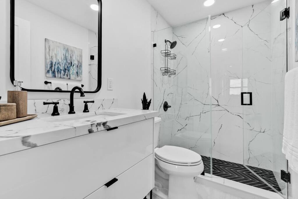 Oceanfront Luxury Penthouse 2 Bedrooms With Direct Ocean View Miami Beach