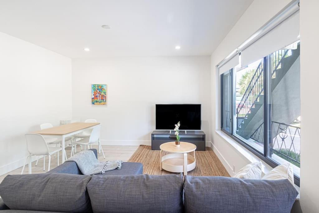 Bay Harbor Unit 3 Lovely 2 Bed 1 Bath Miami Beach