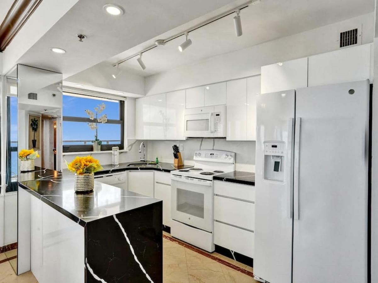 Apartment Huge Terrace Oceanfront Service 1502 *