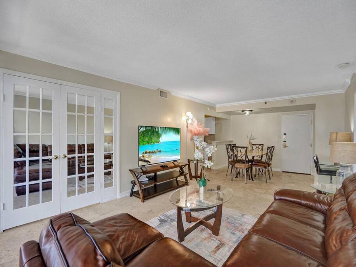 Cute Ocean View Service Unit 1217 * Miami Beach