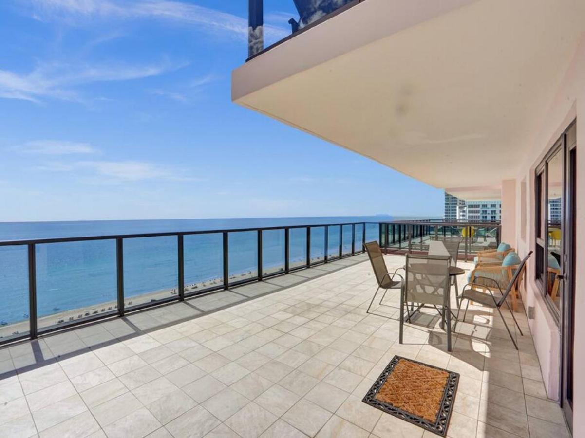 Huge Terrace Oceanfront Service 1502 * Miami Beach