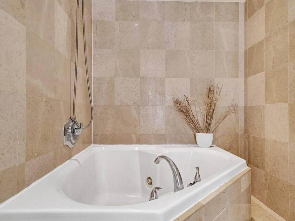 Apartment Fantastic W Service 615