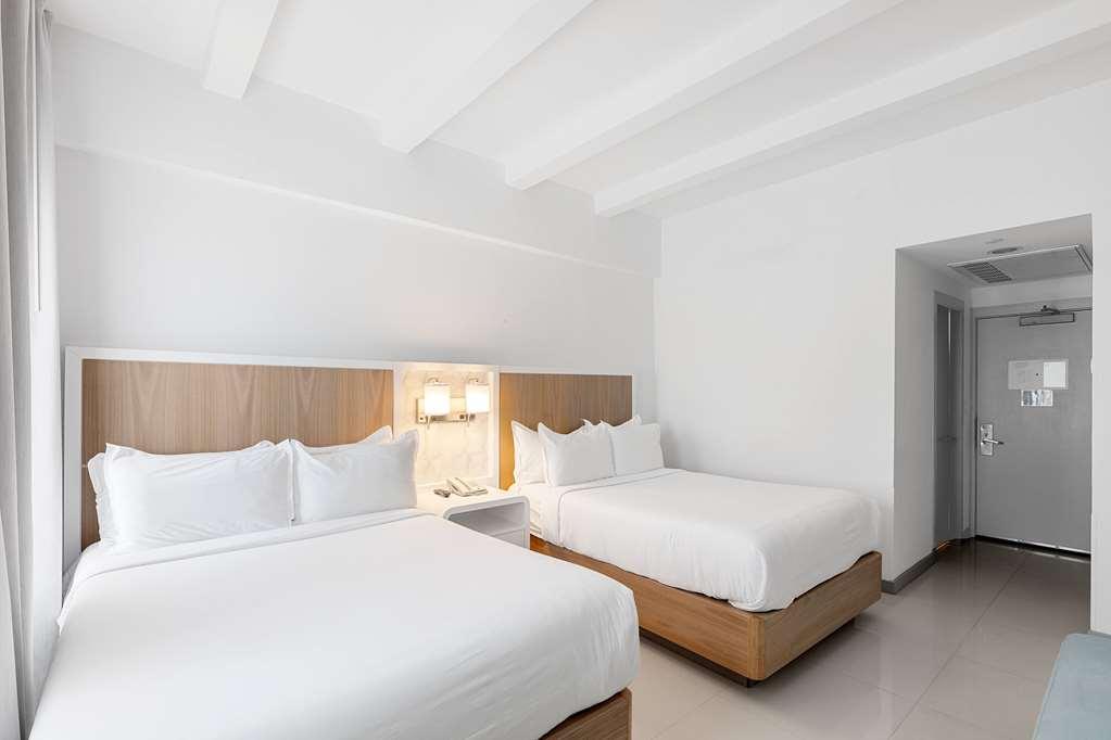 Townhouse Miami Bch. Trademark *