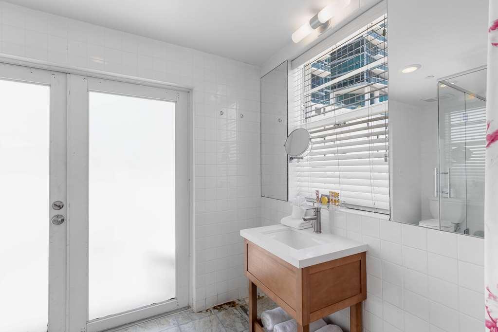 Townhouse Miami Bch. Trademark *
