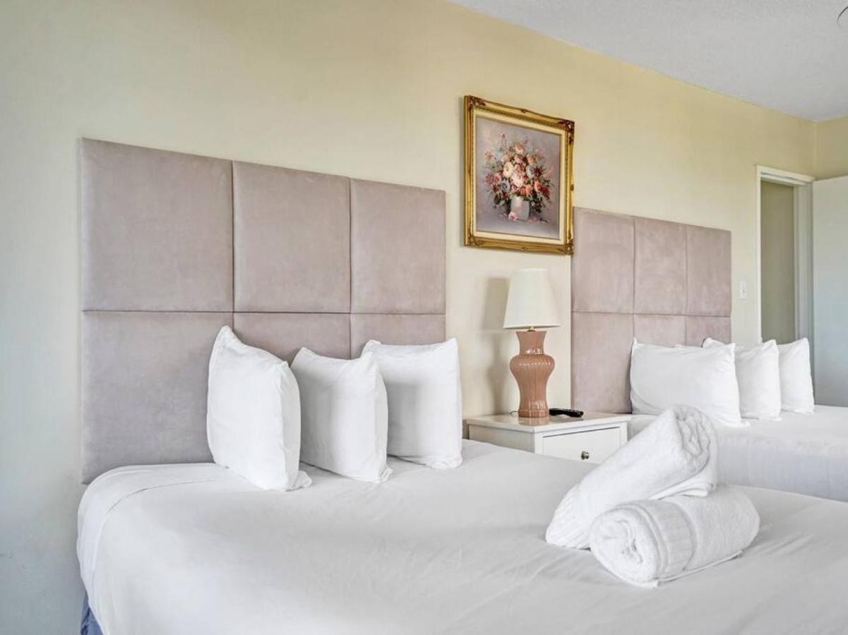 Beachfront Ocean View Beach Service 520 Apartment