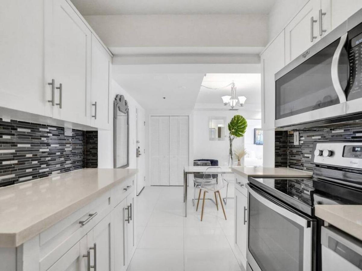 Amazing Ocean View Service 1111 * Miami Beach