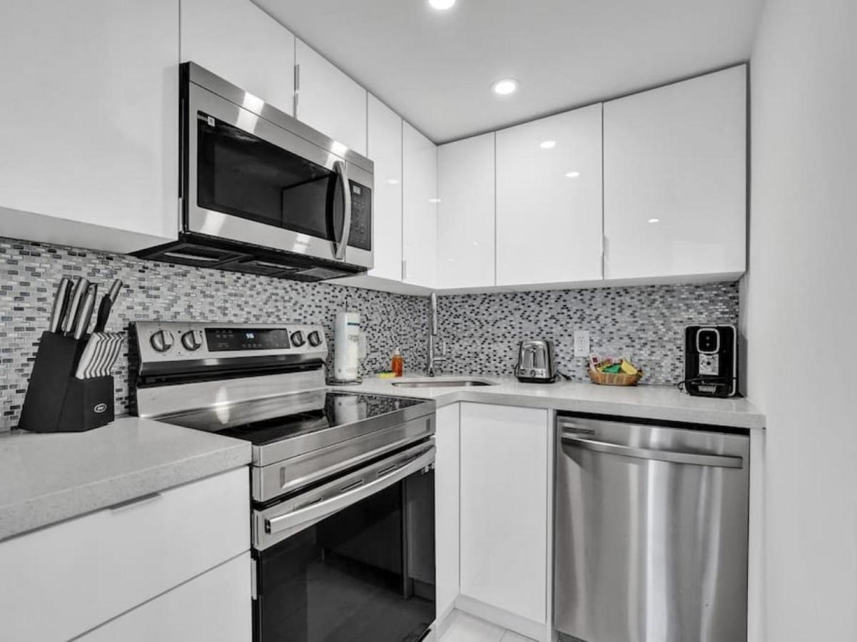 Ocean View Retreat Service 1603 Apartment Miami Beach