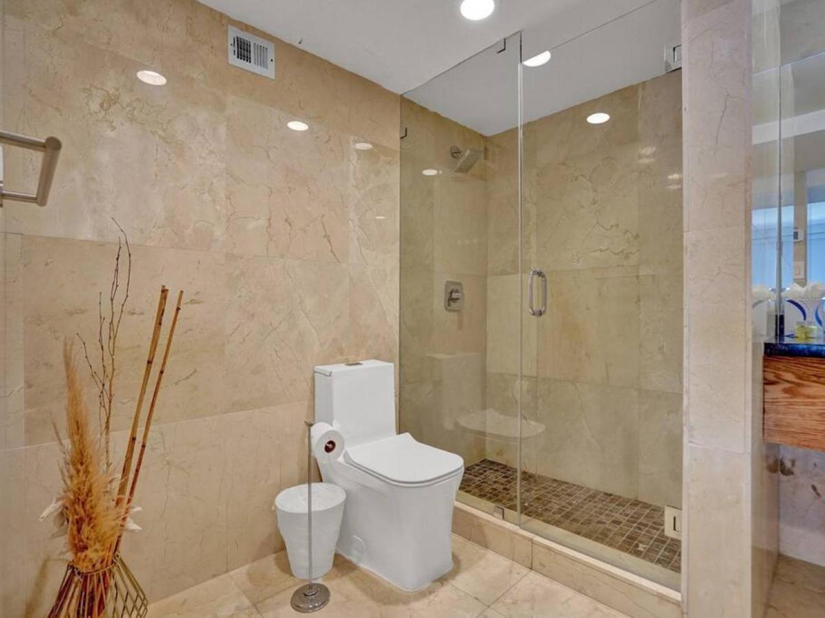 Luxury Ocean View And 1216 Miami Beach