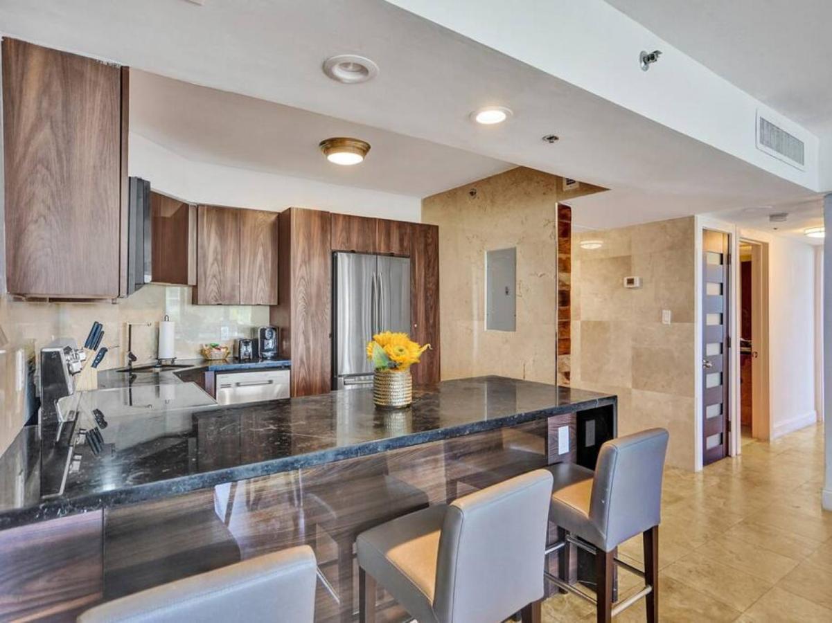 Apartment Luxury Full Ocean View Amenities 501