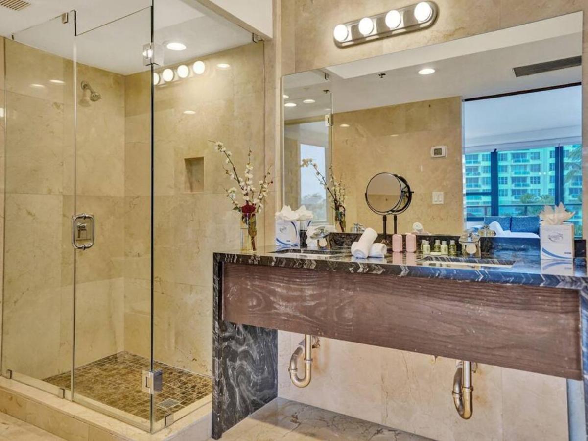 Luxury Full Ocean View Amenities 501 Apartment Miami Beach