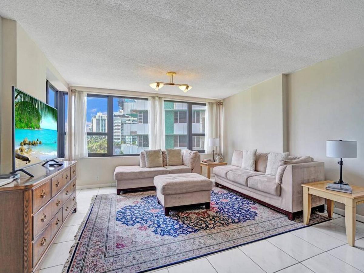 Apartment Beachfront Ocean View Beach Service 520 Miami Beach