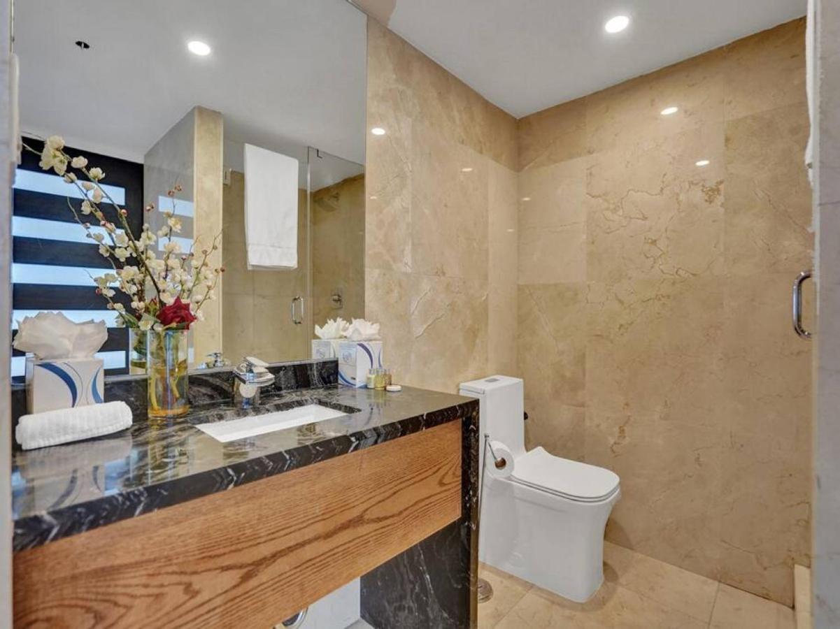 Luxury Ocean View And 1216 Miami Beach