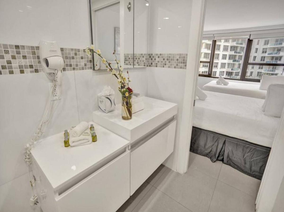 Spacious Ocean View Service 509
