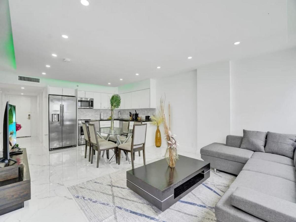 Apartment Ocean View Beachside Bliss Service 1218