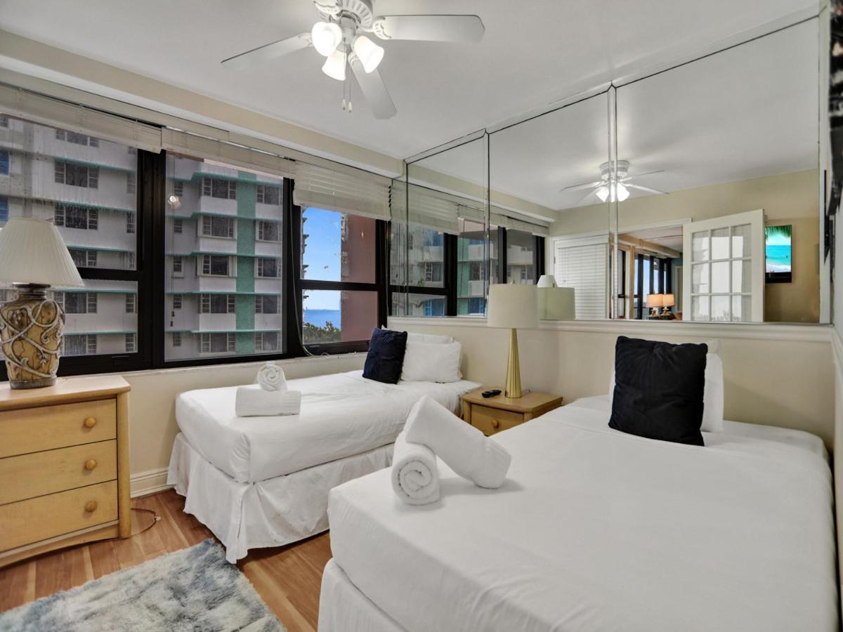 Cozy Ocean View Service 610 Apartment Miami Beach
