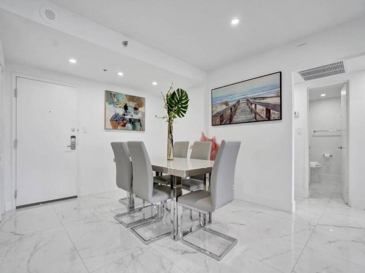 Ocean View Retreat Service 1603 Apartment Miami Beach