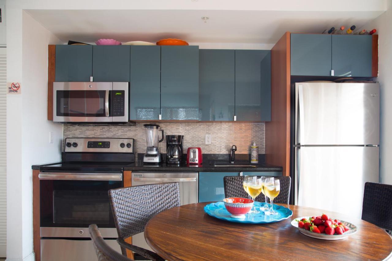 South Poolside Apartment Miami Beach