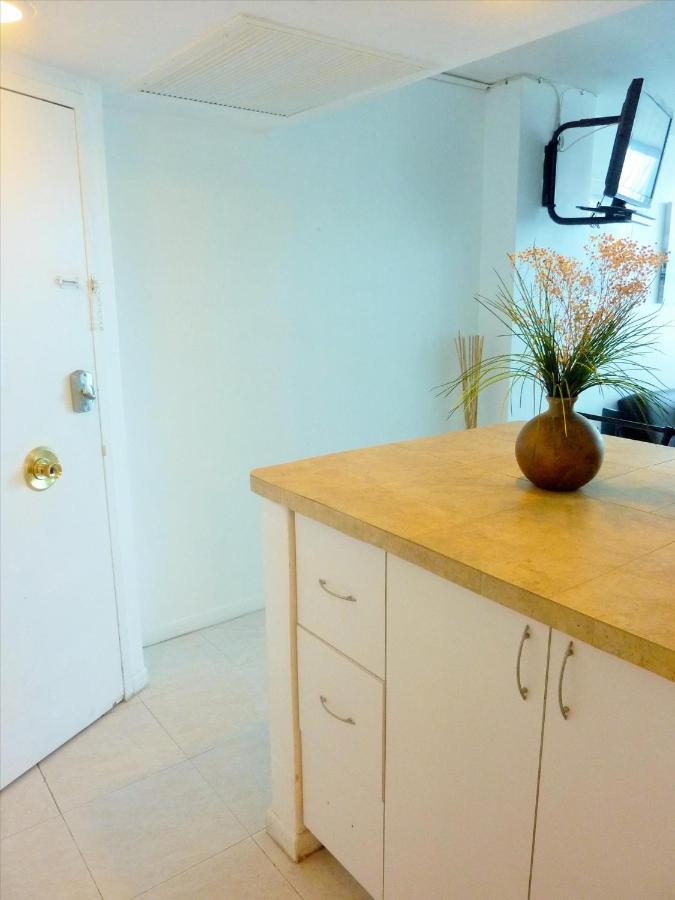 Castle 1120 Bayview Studio, Access, Pool, Tennis, Free Parking Miami Beach
