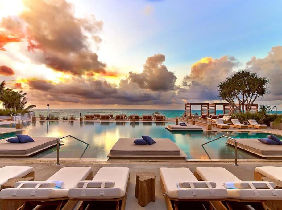 Magical 1br Beachfront Apt In South Miami * Miami Beach