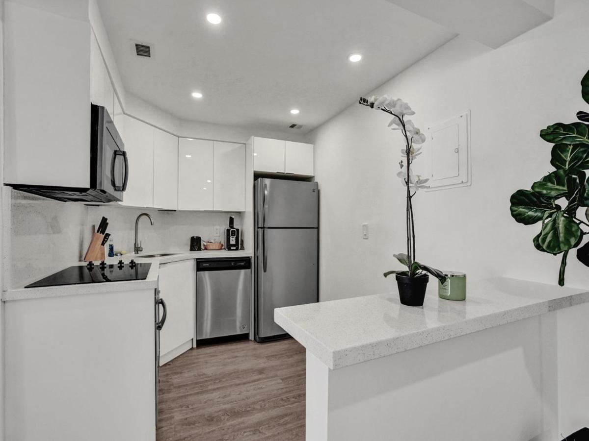 Gorgeous Miami Service 1614 Apartment *